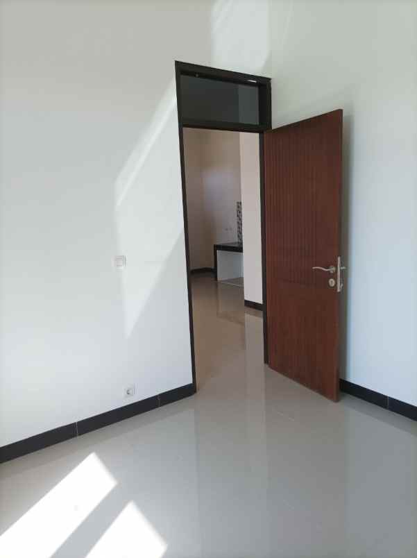 rumah jln ahmad yani timur kp