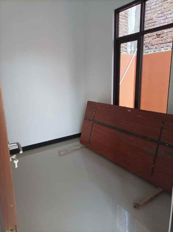 rumah jln ahmad yani timur kp