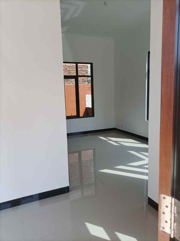 rumah jln ahmad yani timur kp