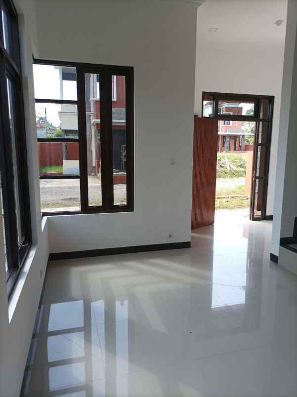 rumah jln ahmad yani timur kp