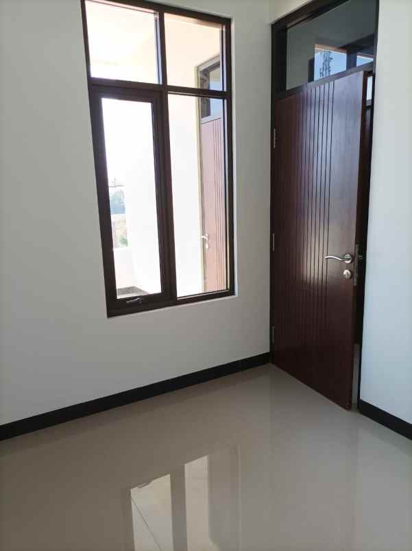 rumah jln ahmad yani timur kp