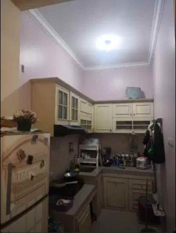 rumah komplek pondok cipta