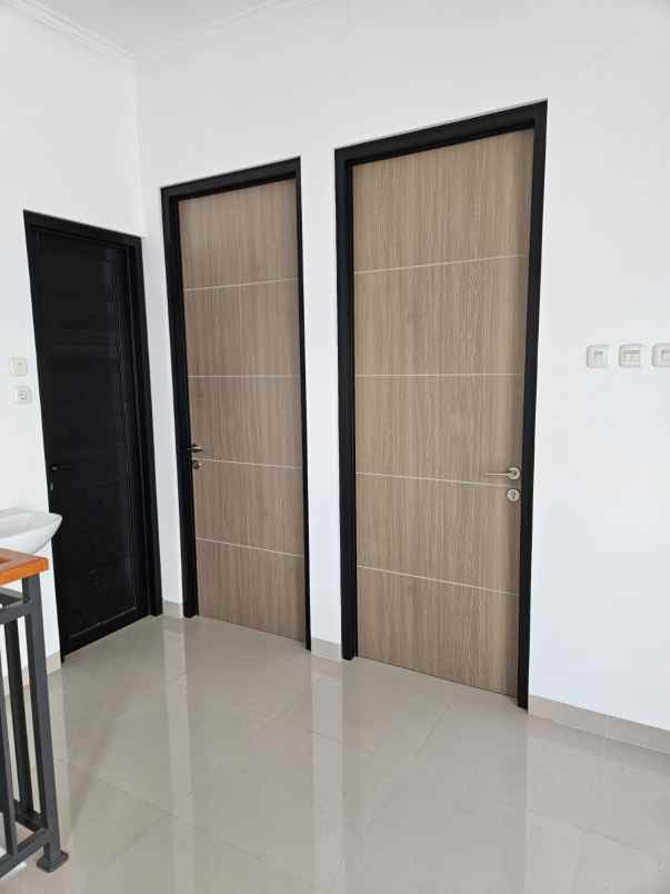 rumah komplek sariwangi hook one gate system view asri