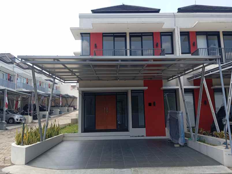 rumah komplek sariwangi hook one gate system view asri