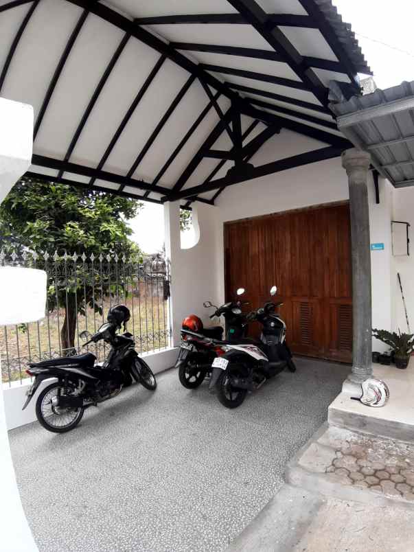 rumah konsep modern dekat pasar induk gadang