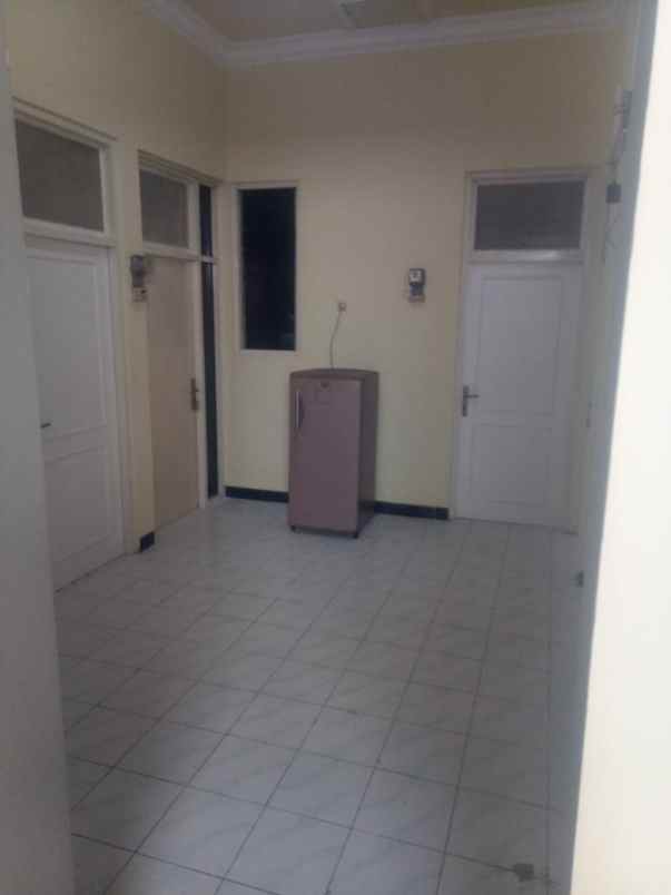 rumah kost aktif di rungkut menanggal strategis