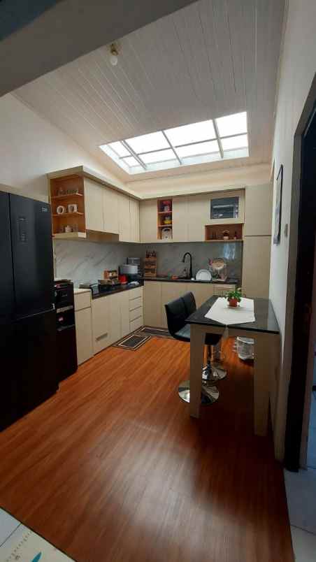 rumah luas besar pasirluhur padasuka bandung