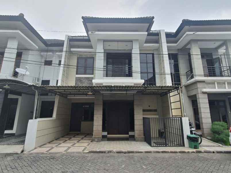 rumah manyar tirtoyoso minimalis siap huni