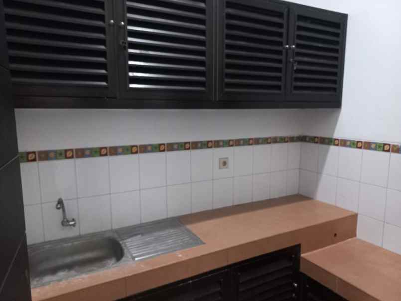 rumah manyar tirtoyoso minimalis siap huni