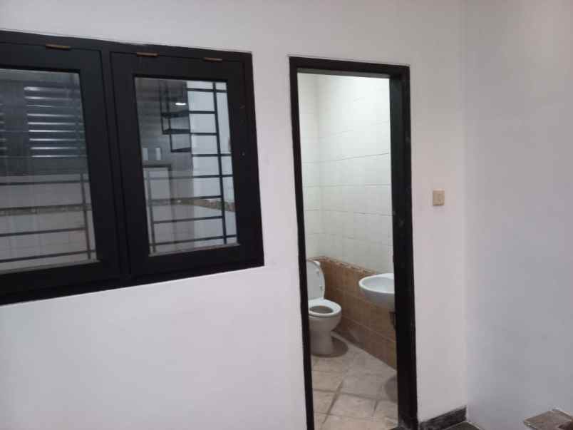rumah manyar tirtoyoso minimalis siap huni