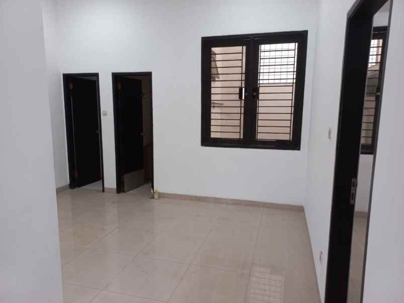 rumah manyar tirtoyoso minimalis siap huni