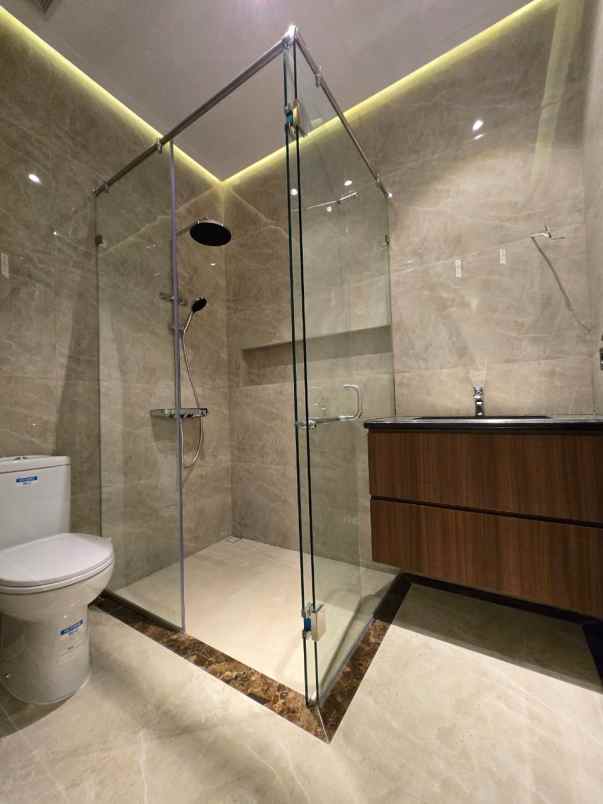 rumah mewah baru siap huni di cempaka putih