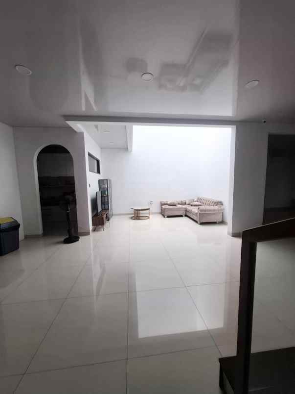 rumah mewah dijual legenda wisata cluster napoleon