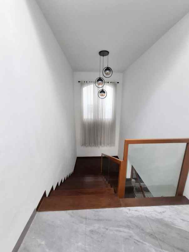 rumah mewah dijual legenda wisata cluster napoleon