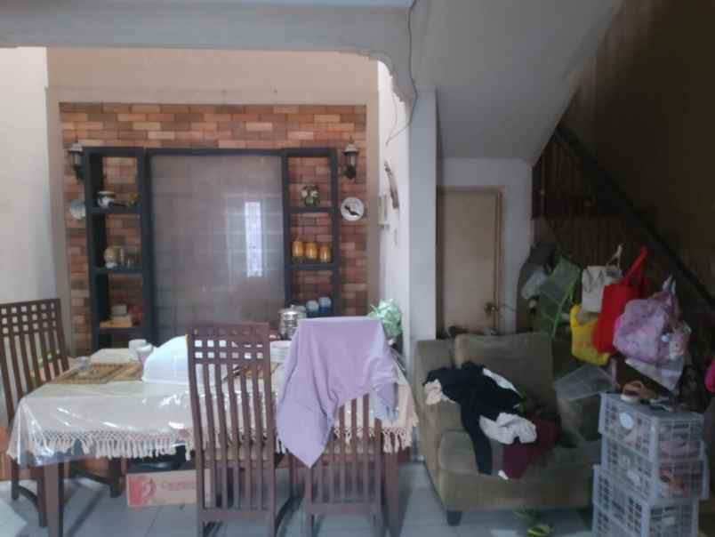 rumah mewah hook siap huni di pusat kota bekasi