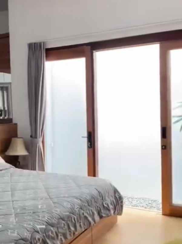 rumah mewah pekan baru