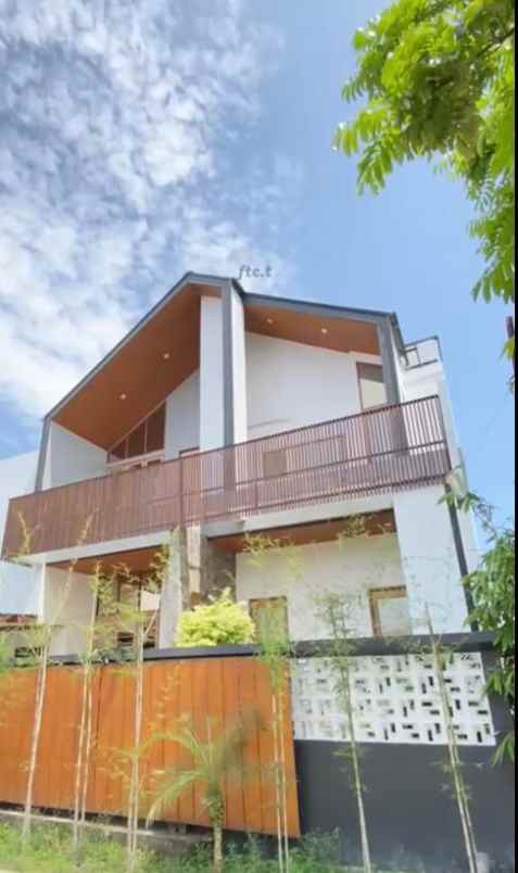 rumah mewah pekan baru