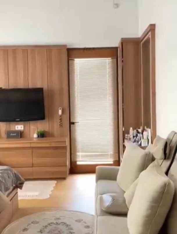 rumah mewah pekan baru