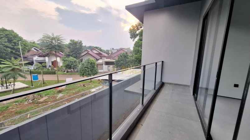 rumah mewah siap huni di cluster fortunia residence