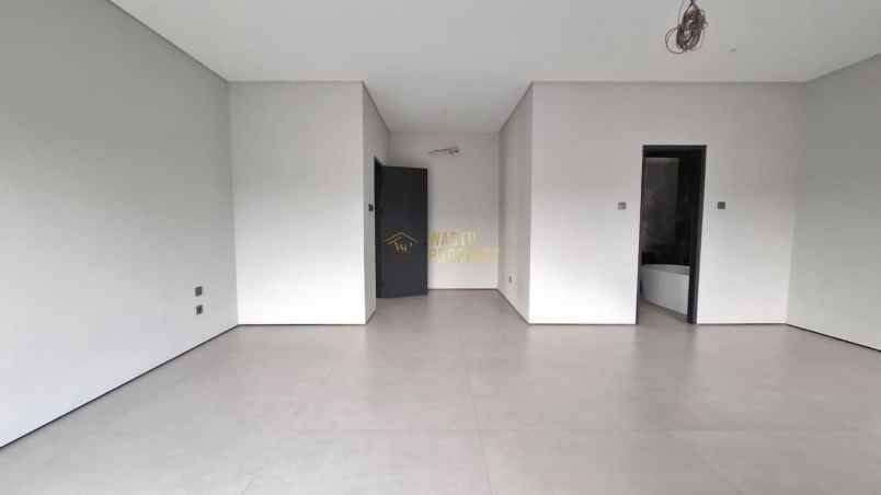 rumah mewah siap huni di cluster fortunia residence