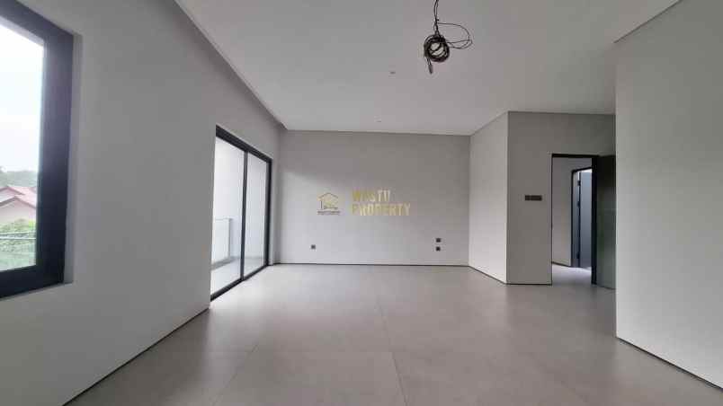 rumah mewah siap huni di cluster fortunia residence