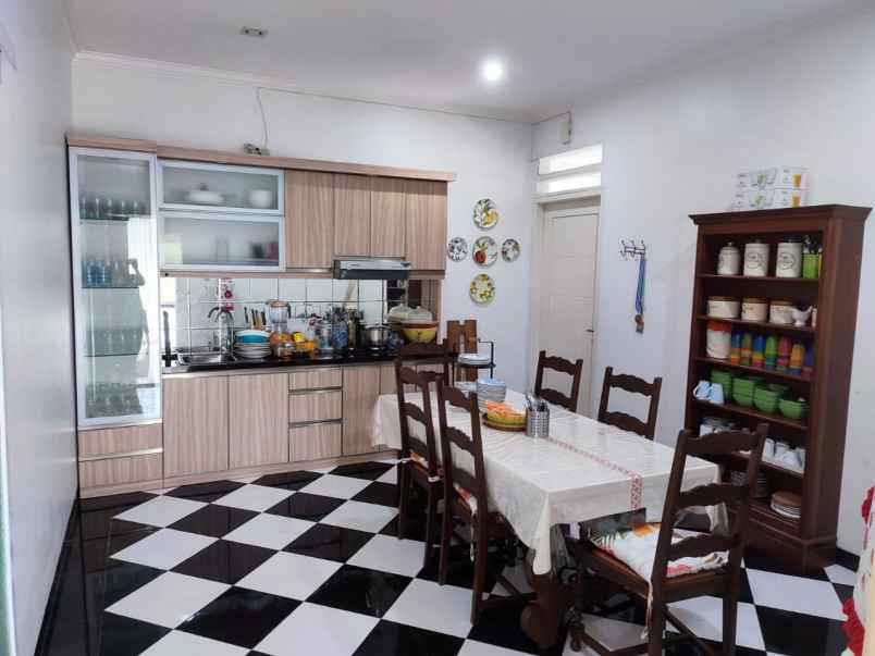 rumah mewah taman asri pamulang tangerang selatan