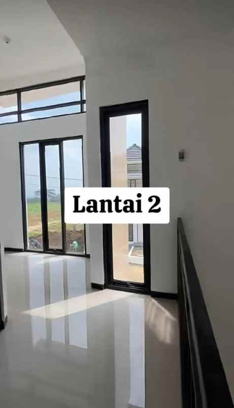 rumah modern 2 lantai lokasi dekat exit tol malang