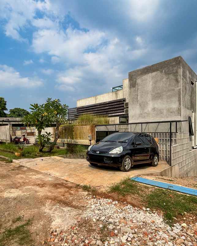 rumah modern industrial design di veteran bintaro