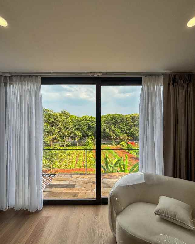 rumah modern industrial design di veteran bintaro