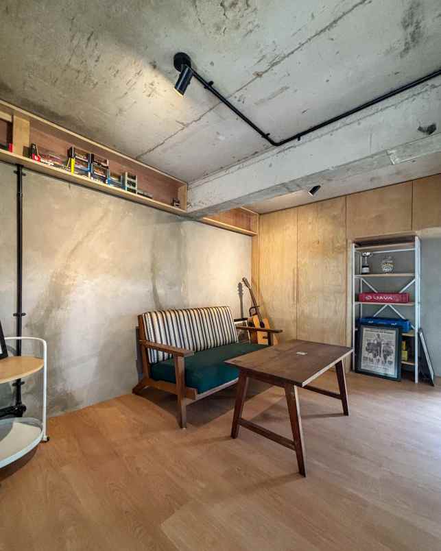 rumah modern industrial design di veteran bintaro