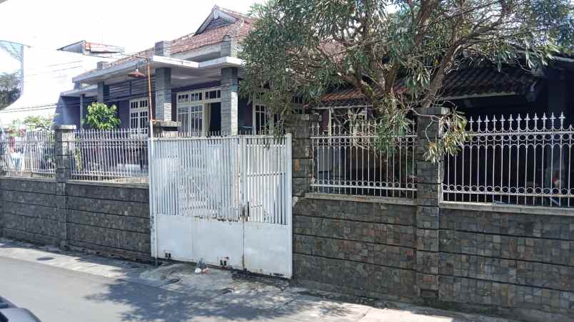rumah modern siap huni lokasi bareng kota malang