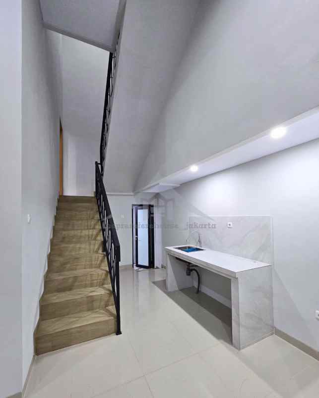 rumah murah dekat tol brigif jagakarsa jakarta selatan