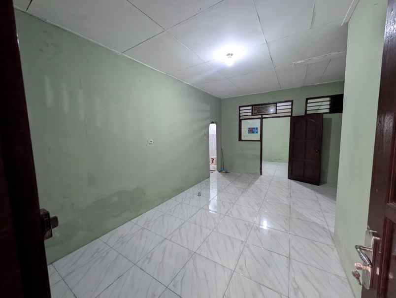 rumah murah second dalam perumahan di ciherang depok