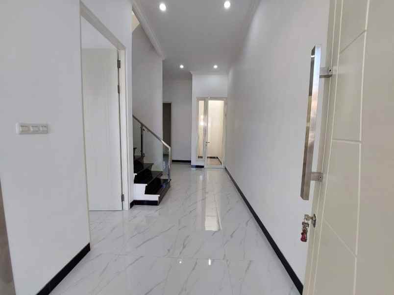 rumah new minimalis mulyosari utara