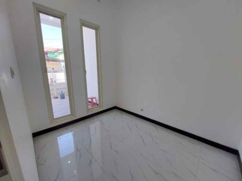 rumah new minimalis mulyosari utara