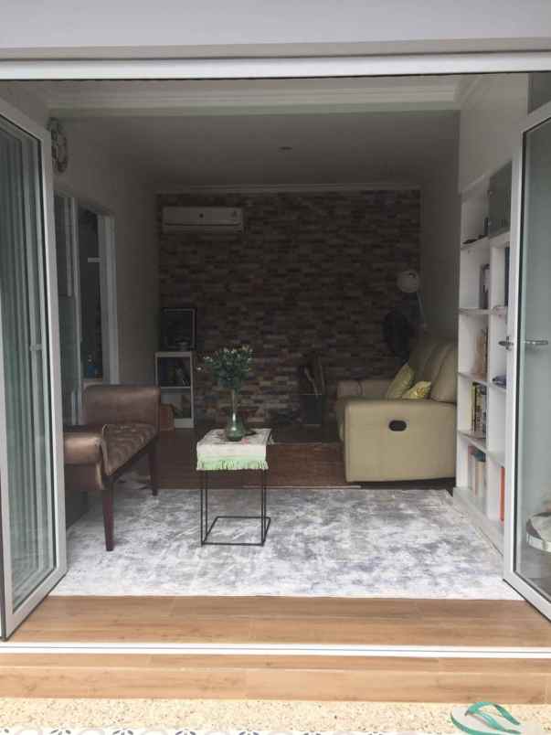 rumah pd labu cilandak jaksel