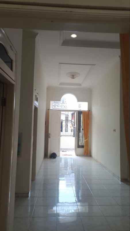 rumah ploso timur strategis listrik 2200w