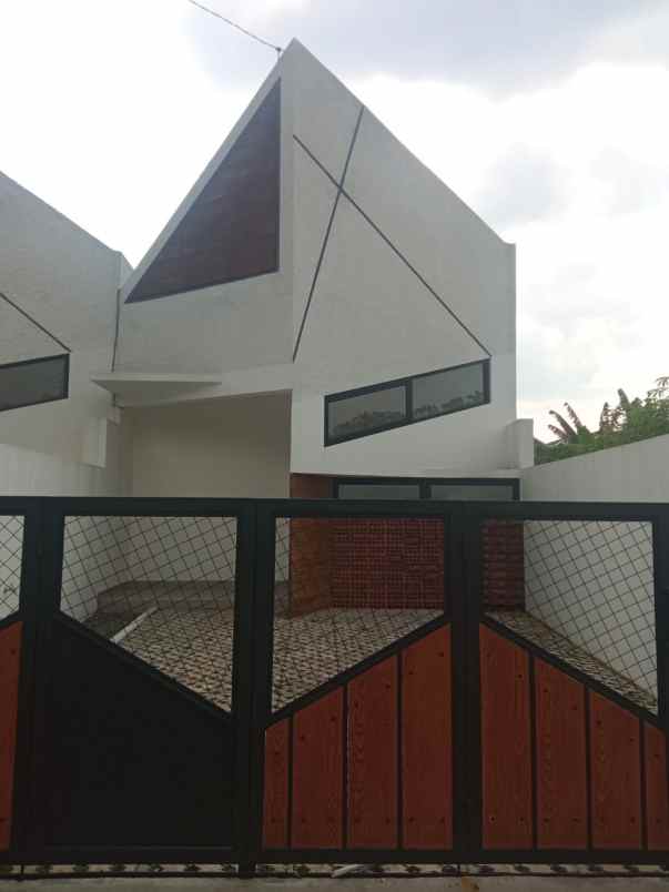 rumah resort dengan letak strategis termurah