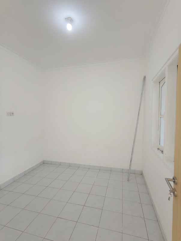 rumah siap huni 350 juta dekat stasiun bojonggede