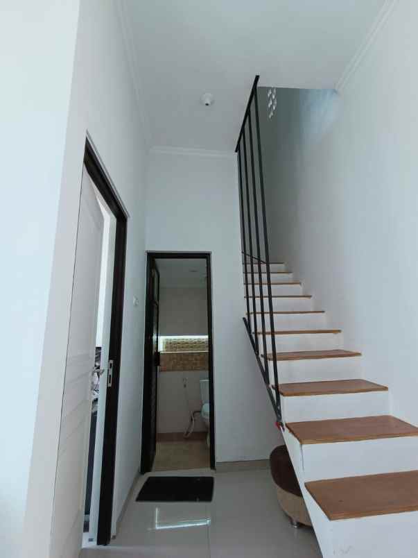 rumah siap huni 690 juta an di pandanwangi