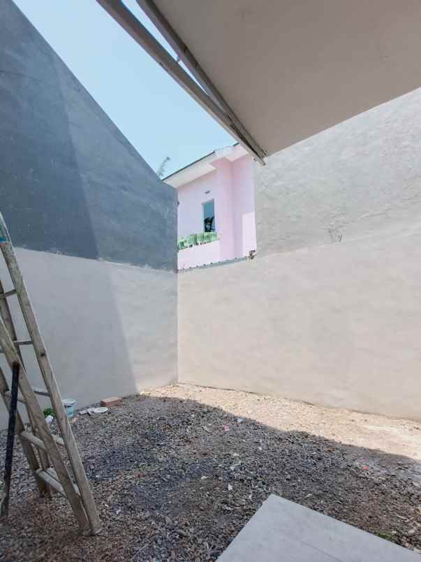 rumah siap huni 690 juta an di pandanwangi