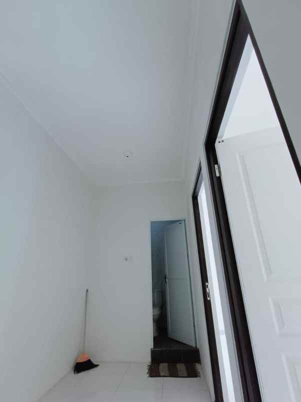 rumah siap huni 690 juta an di pandanwangi