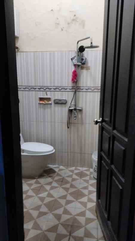 rumah siap huni bonus tanah lokasi di malang