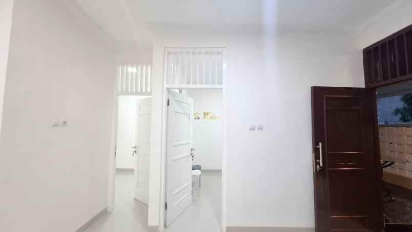 rumah siap huni dalam perumahan di dekat condong catur