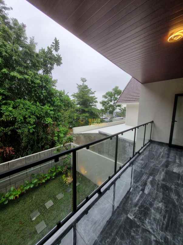 rumah siap huni desain kontemporer di jogja utara