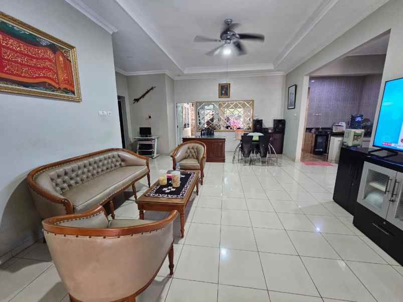 rumah siap huni di bulevar hijau harapan indah bekasi