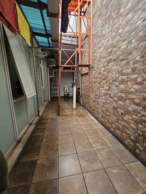 rumah siap huni di bulevar hijau harapan indah bekasi