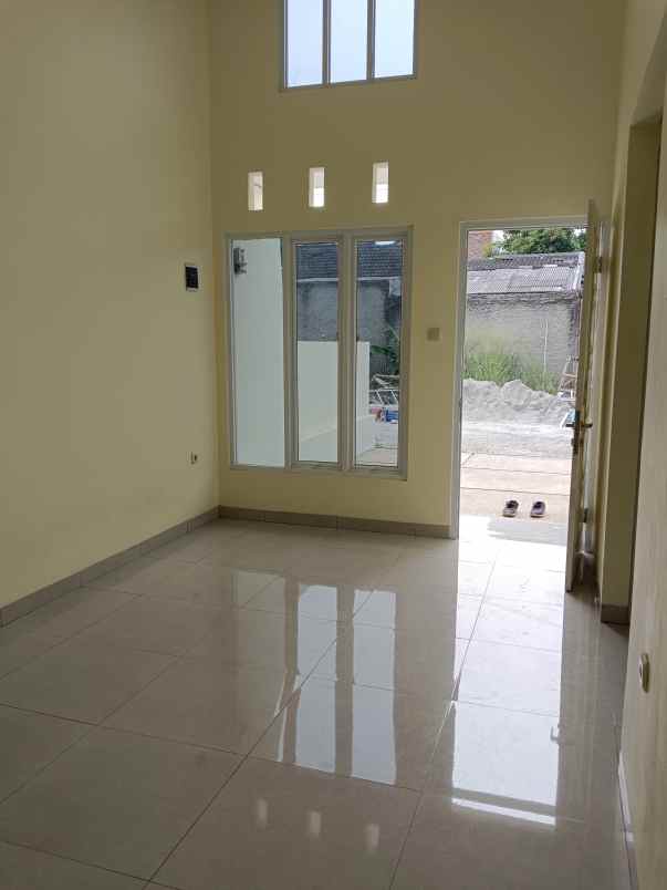 rumah siap huni di serua bojong sari nempel pamulang