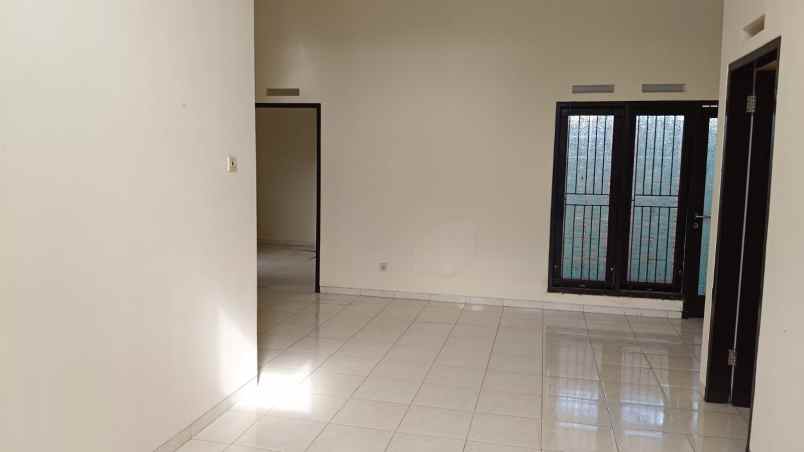 rumah siap huni lokasi di tasikmadu kota malang