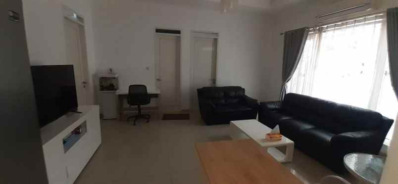 rumah singgasana pradana